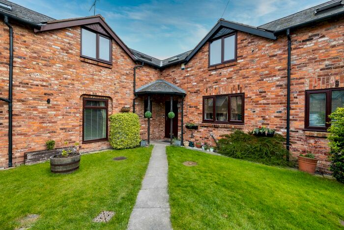 3 Bedroom Terraced House For Sale In Manor Lane, Hawarden, Deeside, CH5