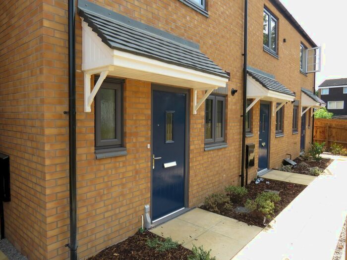 2 Bedroom Property To Rent In Orchid Close, Birmingham, B37