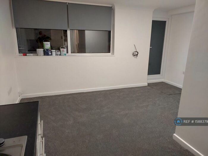 1 Bedroom Flat To Rent In Highland Road, Southsea, PO4