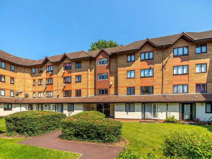 Studio To Rent In Orchard Grove, Penge, SE20