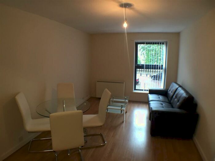 1 Bedroom Apartment To Rent In The Chandlers, Leeds, LS2