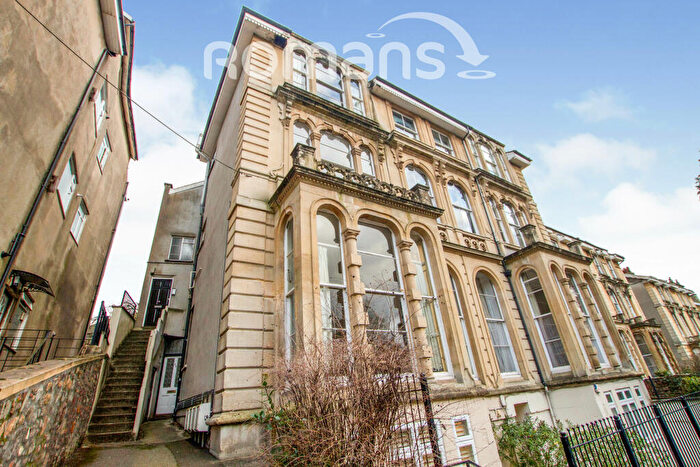 3 Bedroom Flat To Rent In Tyndalls Park Road, Clifton, BS8
