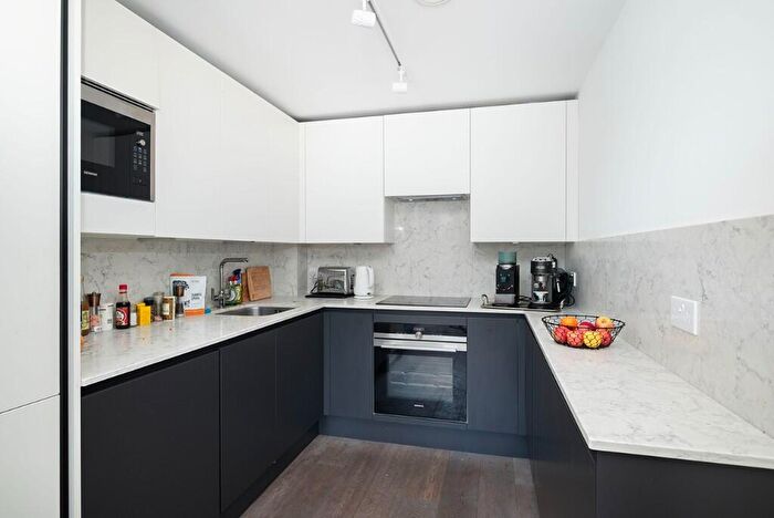 1 Bedroom Flat To Rent In Pitfield Street, London, N1