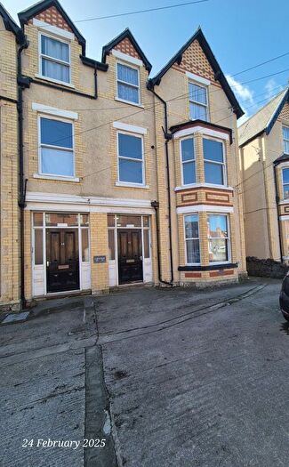 1 Bedroom Flat To Rent In Greenfield Road, Colwyn Bay, LL29