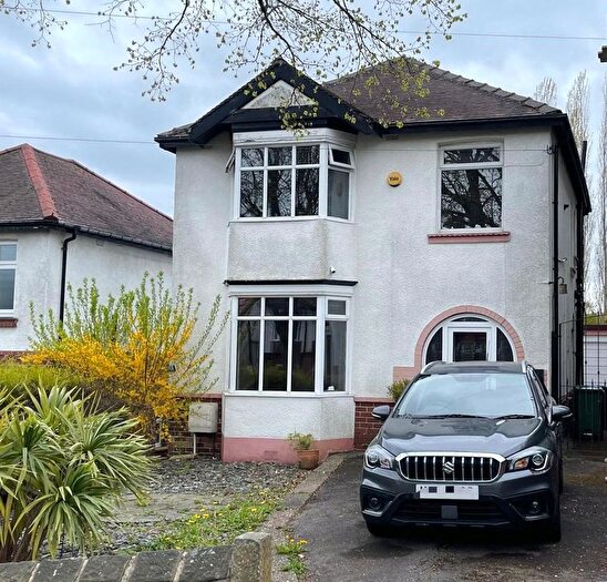 3 Bedroom Detached House For Sale In Brooklands Crescent, Sheffield, S10