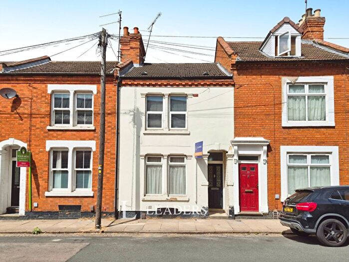 4 Bedroom Terraced House For Sale In Turner Street, Northampton, Northamptonshire, NN1
