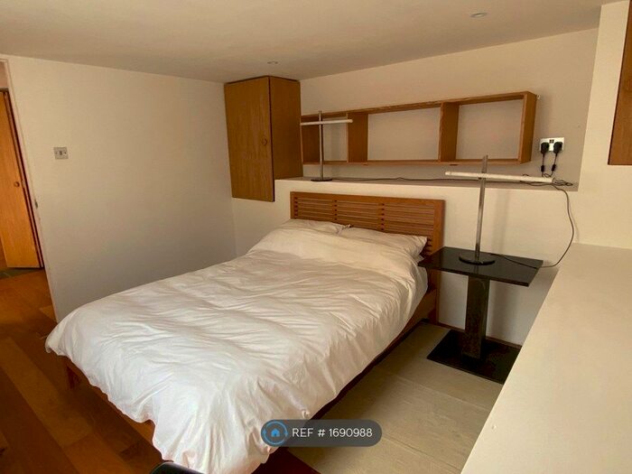 1 Bedroom Flat To Rent In Eagle Road, Bath, BA1