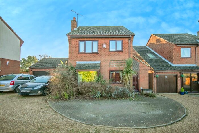 3 Bedroom Detached House For Sale In Mallard Way, Hollesley, Woodbridge, IP12