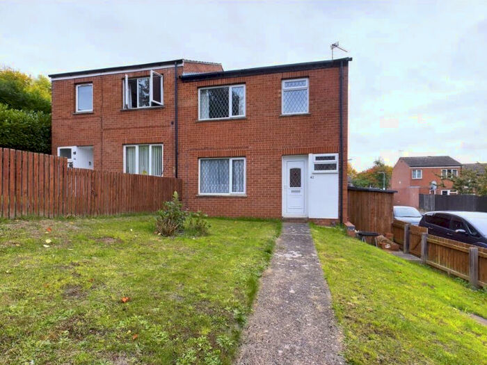 3 Bedroom House To Rent In Markham Road, Wollaton, NG9