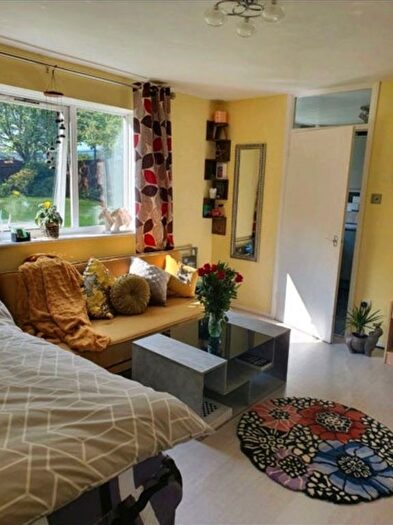 Studio To Rent In Aylsham Drive, Ickenham, UB10