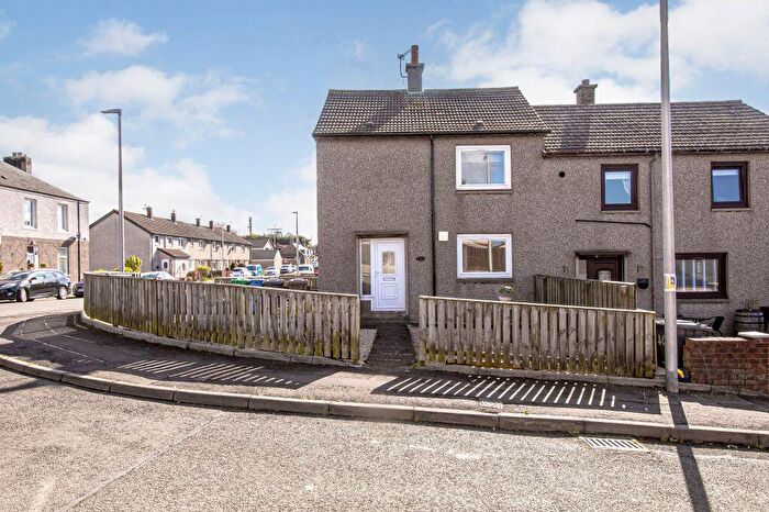 2 Bedroom End Of Terrace House For Sale In Mowbray Gardens, Crossgates, KY4
