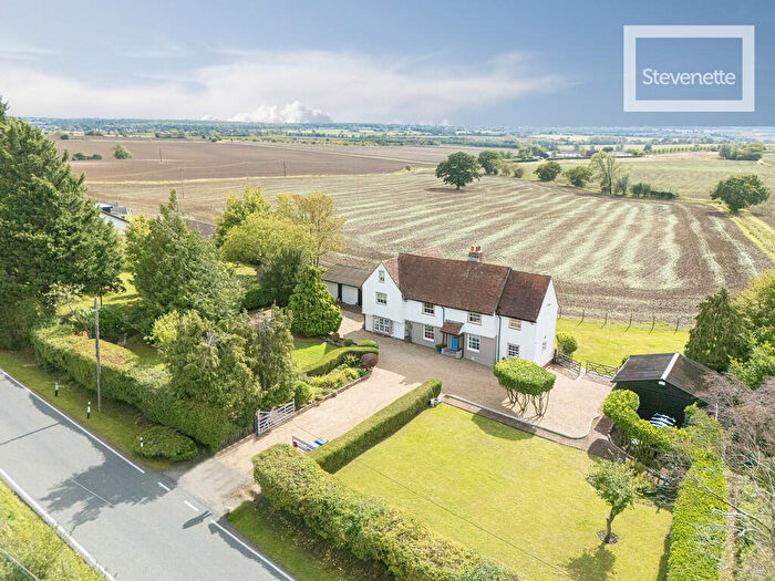 5 Bedroom Detached House For Sale In Rye Hill Road, Epping Upland, CM18