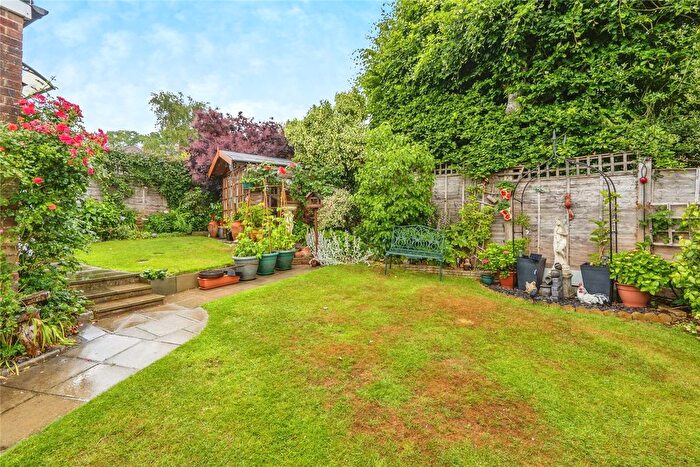 3 Bedroom Semi-Detached House For Sale In Deep Dell, Waterlooville, Hampshire, PO8