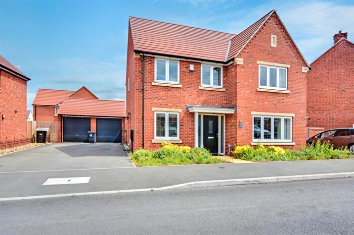4 Bedroom Detached House For Sale In Geraldine Way, Castle Donington, DE74