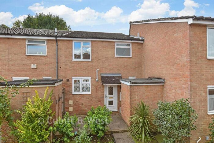 3 Bedroom Terraced House For Sale In Observatory Walk, Redhill, Surrey, RH1