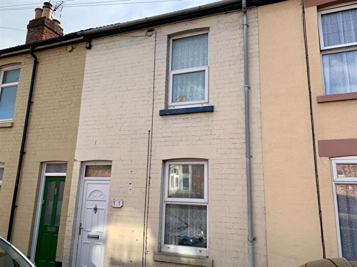 2 Bedroom Terraced House For Sale In New Street, Gloucester, GL1