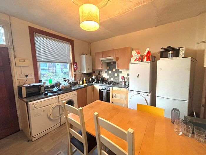 4 Bedroom End Of Terrace House To Rent In Welton Grove, Hyde Park, Leeds, LS6