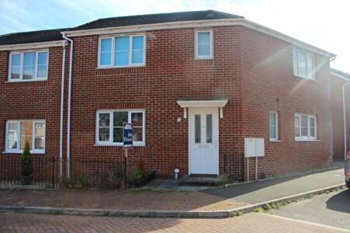 3 Bedroom Semi-Detached House To Rent In Ruston Road, Port Tennant, SA1