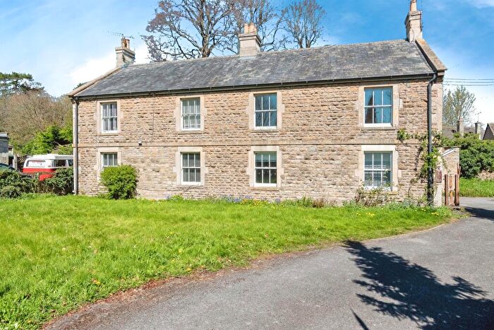 2 Bedroom Flat For Sale In Cross Keys, Corsham, SN13