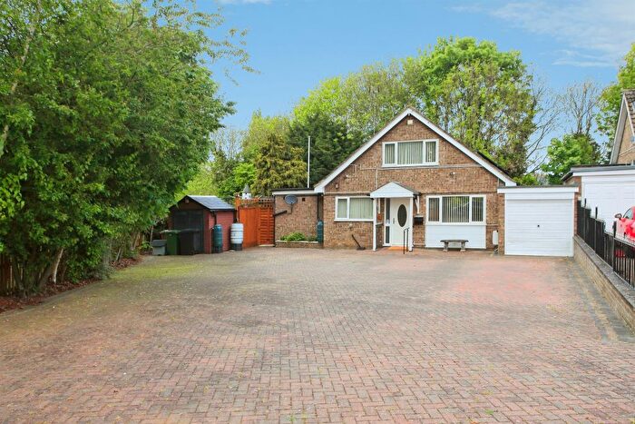 4 Bedroom Bungalow For Sale In Copper Beech Way, Peterborough, PE2