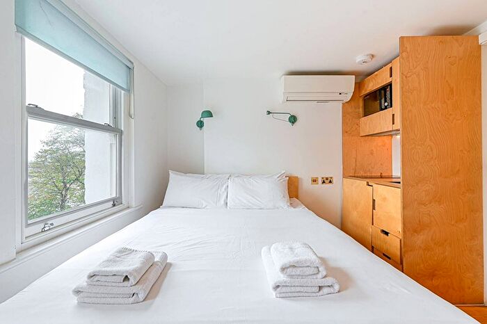 Studio To Rent In Philbeach Gardens, Earls Court, London, SW5