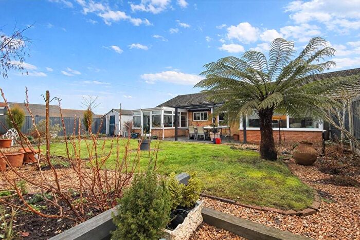 3 Bedroom Bungalow For Sale In Heath Farm Road, Ferndown, BH22