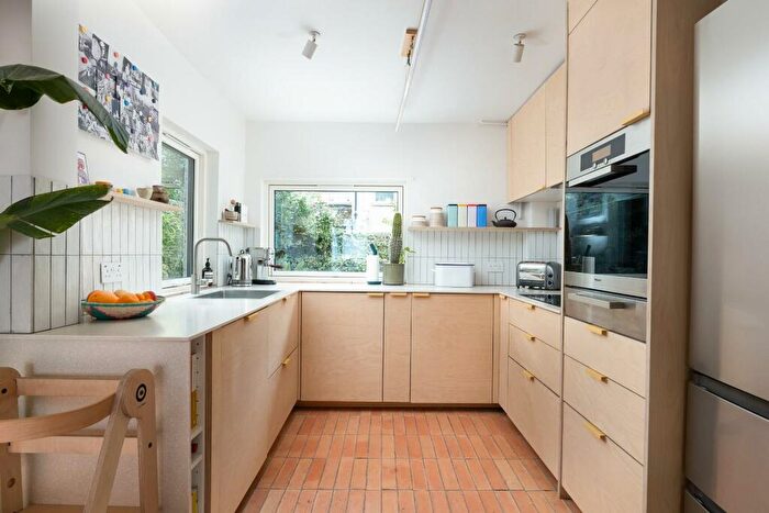 3 Bedroom Terraced House For Sale In Barratt Street, Easton, BS5