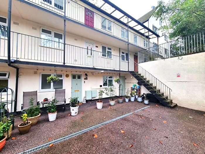 2 Bedroom Apartment For Sale In Belstead Avenue, Ipswich, IP2