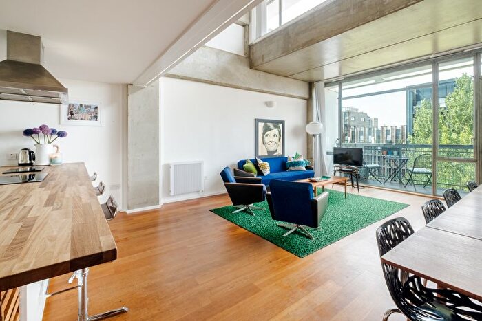 2 Bedroom Flat To Rent In Wenlock Road, London, N1