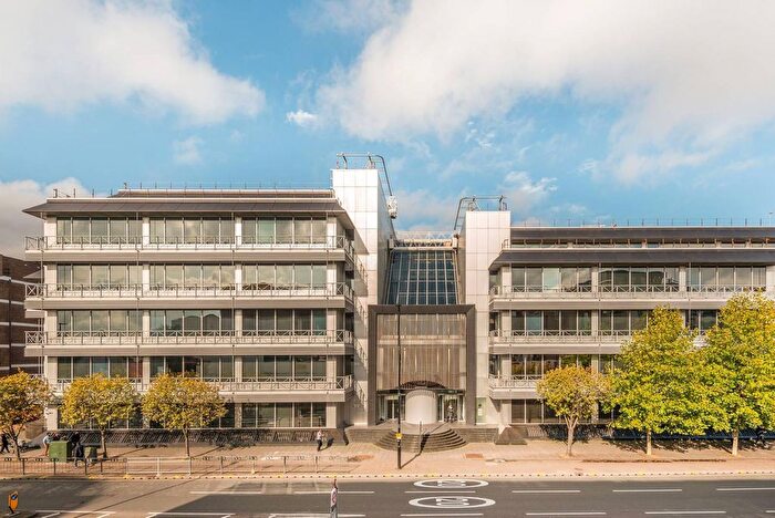 Studio To Rent In Staines Road, Hounslow, TW3