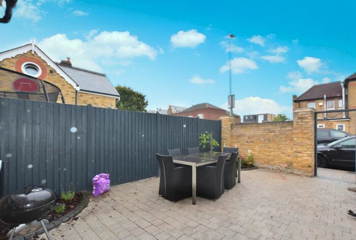 Studio To Rent In Kings Road, Kingston KT2