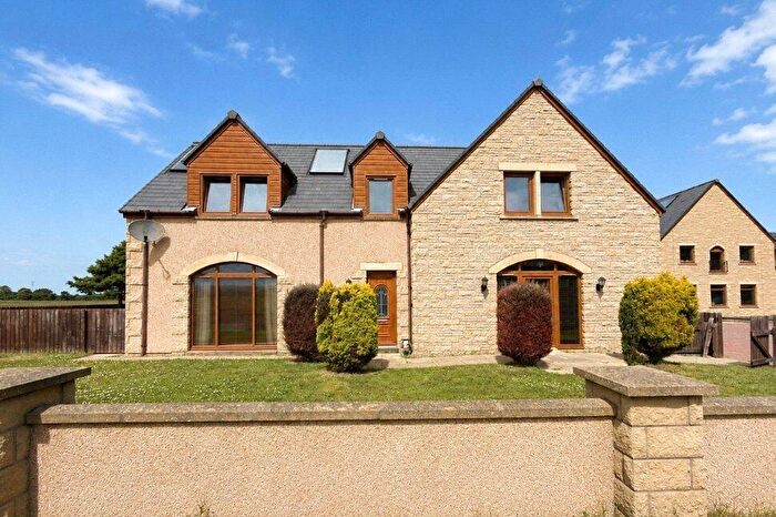 4 Bedroom End Of Terrace House For Sale In Calcots Road, Elgin, Moray, IV30