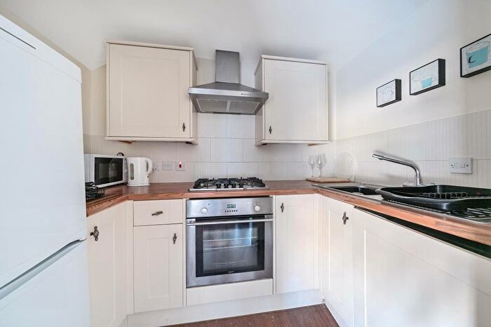 2 Bedroom Apartment To Rent In High Street, Waddesdon, HP18