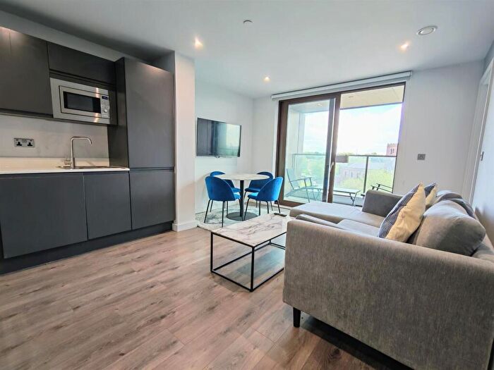 2 Bedroom Apartment To Rent In Crump Street, Liverpool, L1