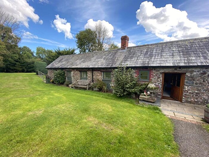 2 Bedroom Cottage To Rent In Chulmleigh, EX18