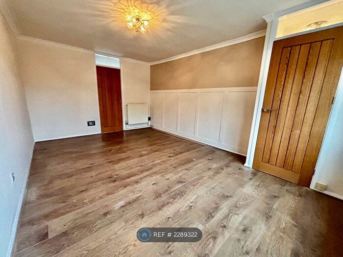 3 Bedroom Semi-Detached House To Rent In Heysham Close, Lincoln, LN5