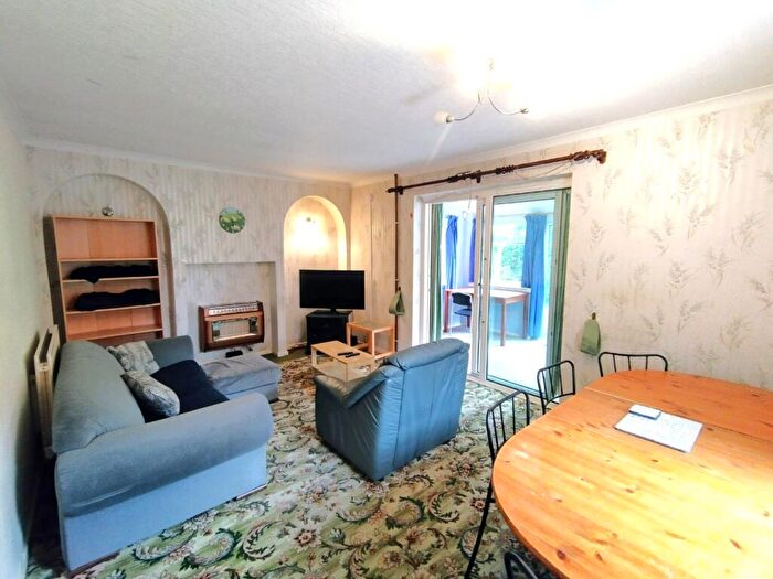 3 Bedroom House To Rent In Ednaston Road, Nottingham, NG7