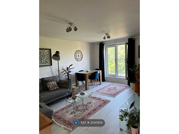 2 Bedroom Flat To Rent In Merrington Place, Impington, Cambridge, CB24