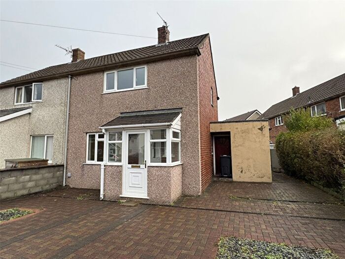 2 Bedroom Semi-Detached House For Sale In Tre Garth, Machynlleth, Powys, SY20