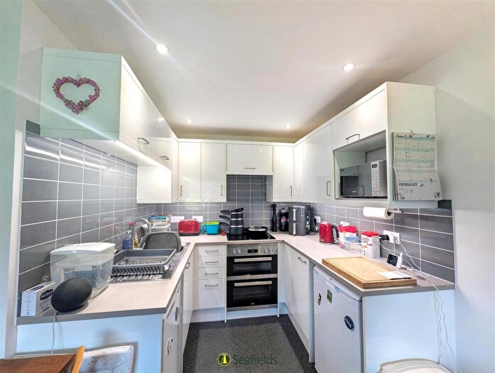 2 Bedroom Flat For Sale In High Salterns, Seaview, PO34