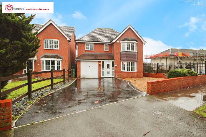 4 Bedroom Detached House For Sale In Planetree Road, Walsall, WS5