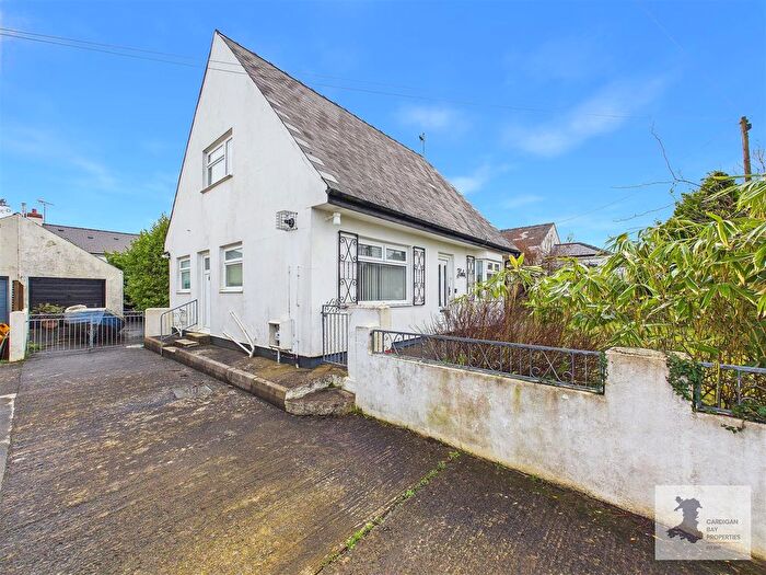 3 Bedroom Detached Bungalow For Sale In Feidr Fawr, Newport, SA42