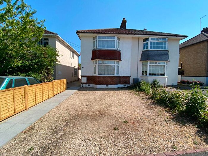 2 Bedroom Detached House To Rent In Morstone Road, Royal Wootton Bassett, SN4