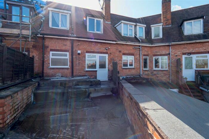 3 Bedroom Flat To Rent In Cranes Park Road, Sheldon, Birmingham, B26