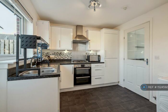 2 Bedroom Terraced House To Rent In National Drive, Glasgow, G43