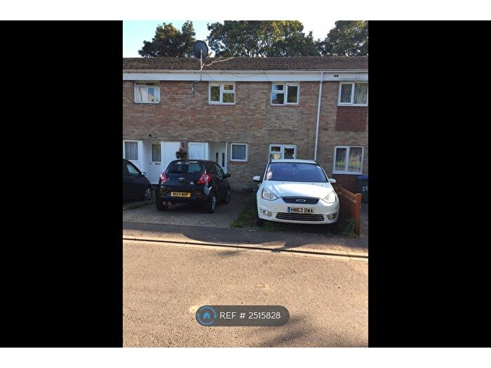 3 Bedroom Terraced House To Rent In Whitehouse Gardens, Southampton, SO15