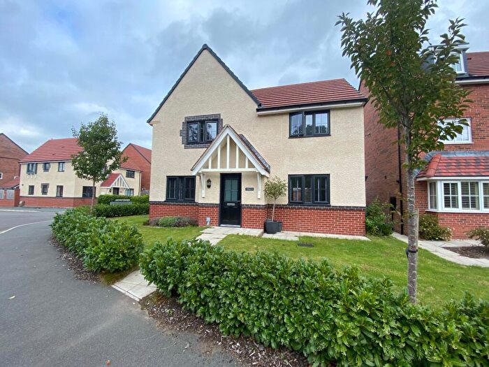 4 Bedroom Detached House For Sale In Ringlet Place, Sandbach, CW11