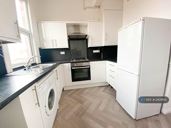 4 Bedroom Maisonette To Rent In Westoe Road, South Shields, NE33