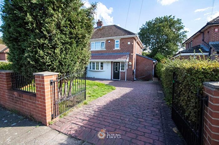 3 Bedroom Semi-Detached House For Sale In Bardolf Road, Cantley, Doncaster, DN4