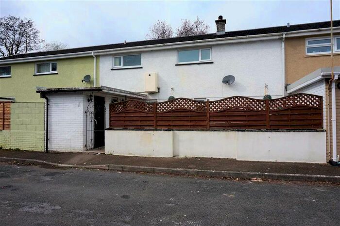3 Bedroom Terraced House To Rent In Cae Coed, Llandybie, Ammanford, SA18